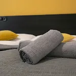 Apartment, Modern Und Neu Renoviert