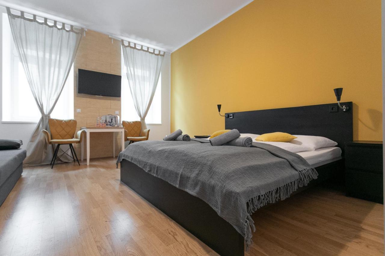 Apartment, Modern Und Neu Renoviert Vienna